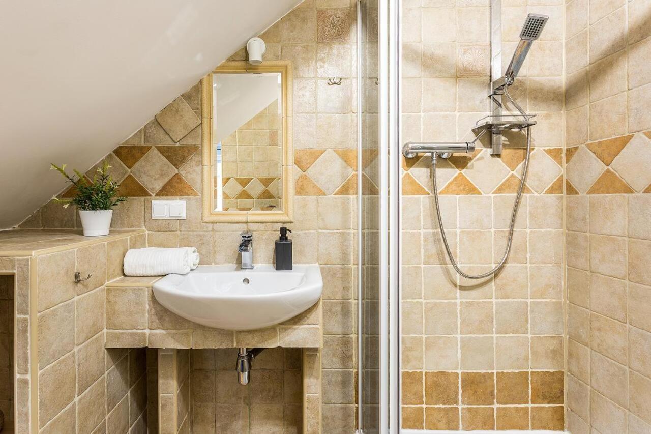 Tarlowska Apartment Краків Екстер'єр фото